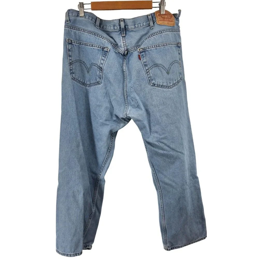 Levis 505 Regular Fit Jeans Mens Size 42x30 Light Blue Denim Classic Straight Le